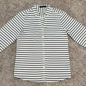 Women's The Limited Button Front Shirt Blouse Size XS White Black Striped